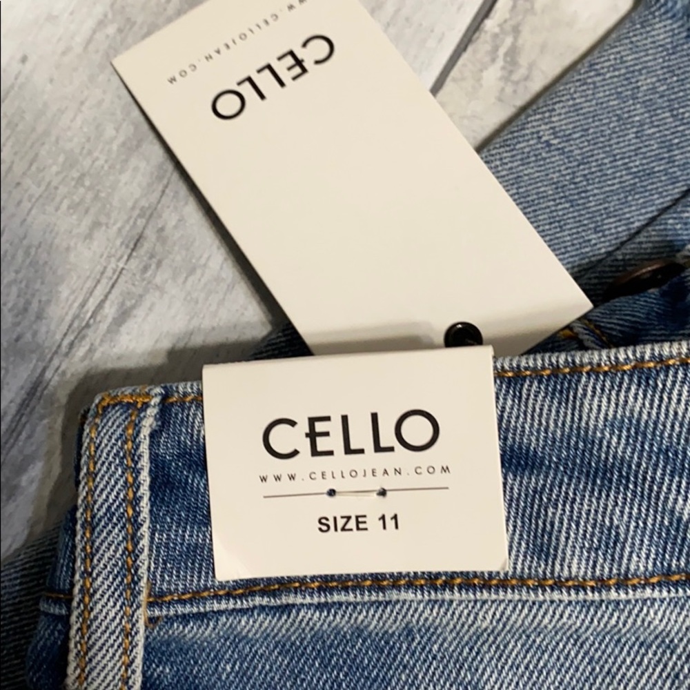 Jeans - Picture 3 of 3